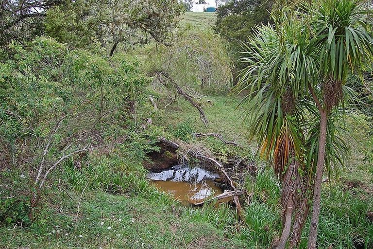 Photo of property in 87 Settlement Road, Kaiwaka, 0573