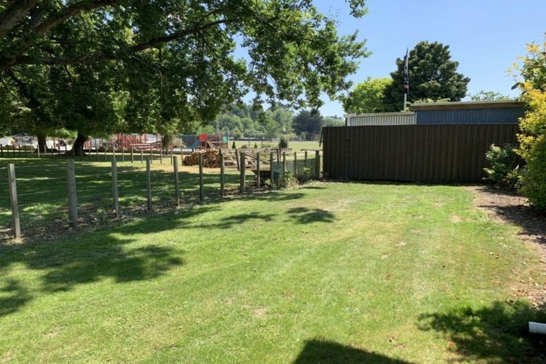 Photo of property in 19 Melville Street, Waipawa, 4210