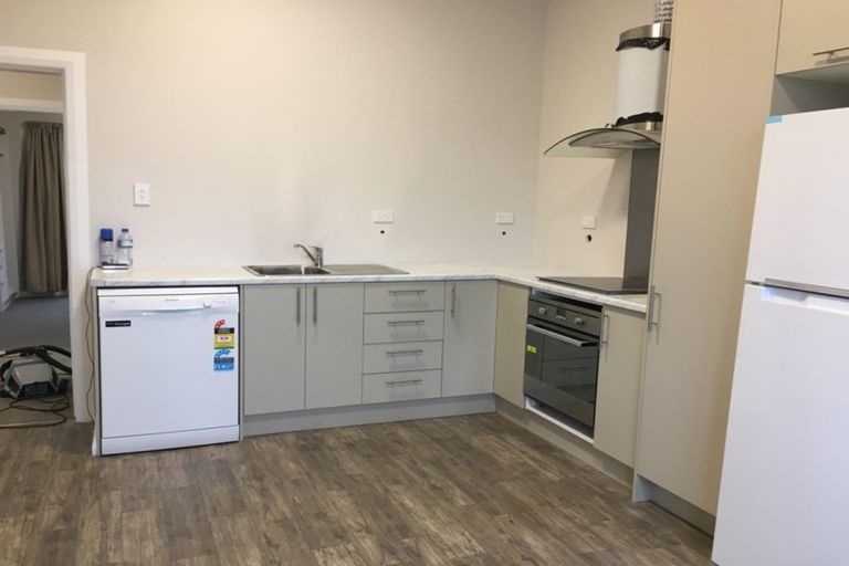 Photo of property in 8 Kenwyn Terrace, Newtown, Wellington, 6021