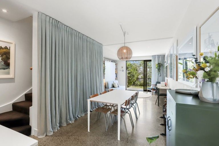 Photo of property in 216 Hobsonville Point Road, Hobsonville, Auckland, 0616