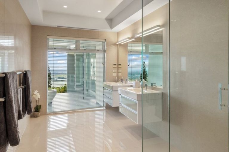 Photo of property in 405 Upper Major Hornbrook Road, Mount Pleasant, Christchurch, 8081