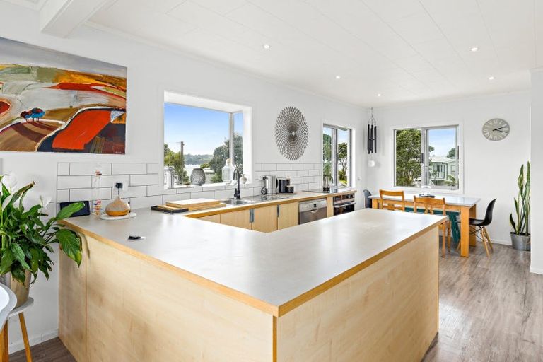 Photo of property in 48 Harbour View Road, Point Wells, Warkworth, 0986