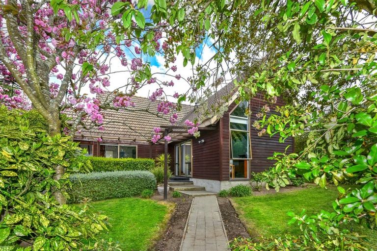 Photo of property in 7 O'halloran Drive, Halswell, Christchurch, 8025