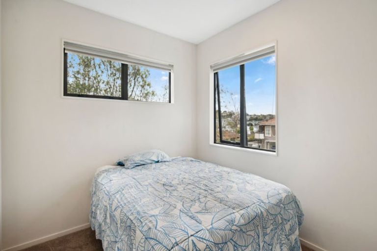 Photo of property in 6a Blenheim Street, Glenfield, Auckland, 0629