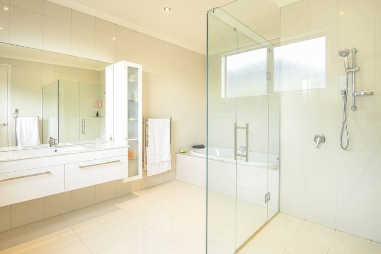 Photo of property in 215 Newcastle Street, Mahia, 4198