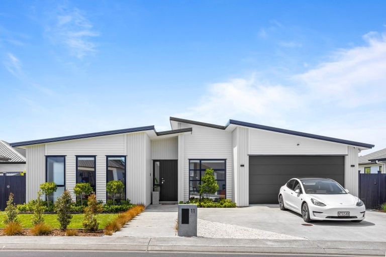 Photo of property in 11 Cutfield Lane, Kumeu, 0810