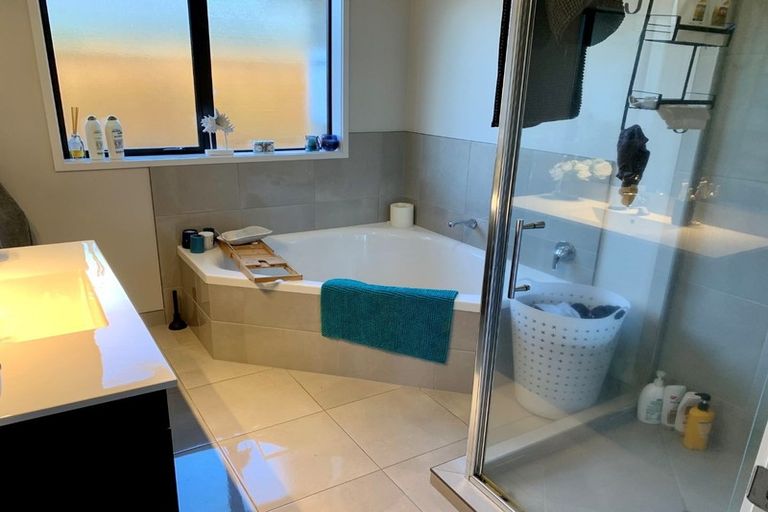 Photo of property in 15 Meadowfield Street, Flagstaff, Hamilton, 3210