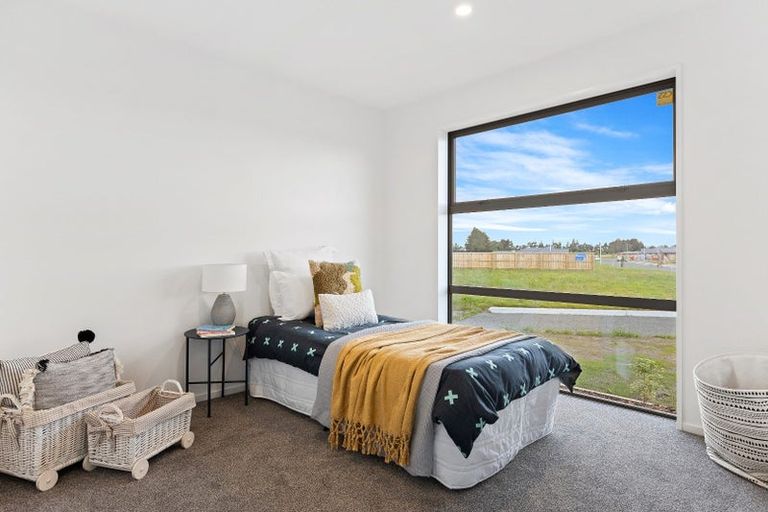 Photo of property in 7 Greig Crescent, Amberley, 7481