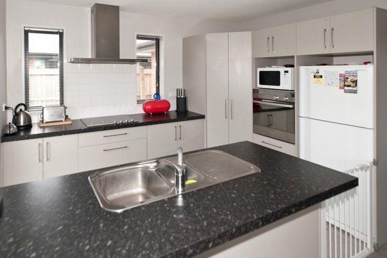 Photo of property in 1 Duggan Close, Rolleston, 7614