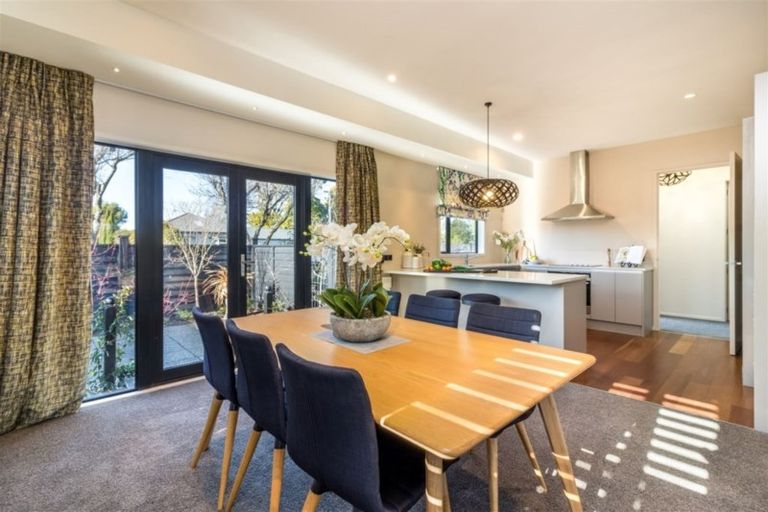 Photo of property in 33a Jacksons Road, Merivale, Christchurch, 8014