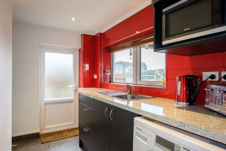 Photo of property in 52 Elwyn Crescent, Green Island, Dunedin, 9018