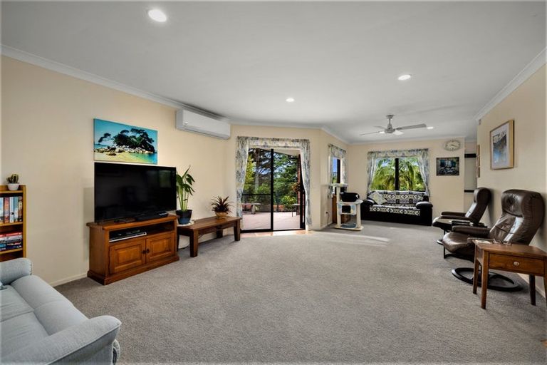 Photo of property in 94 Mccaughan Road, Kerikeri, 0294