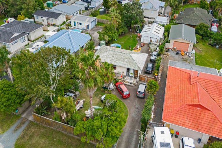 Photo of property in 16 Fourth View Avenue, Beachlands, Auckland, 2018