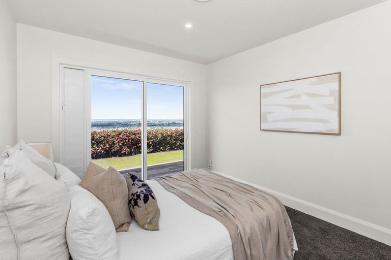 Photo of property in 23 Te Roera Drive, Taradale, Napier, 4112