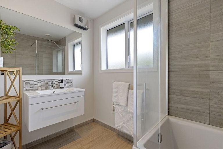 Photo of property in 38 Chedworth Avenue, Bishopdale, Christchurch, 8053