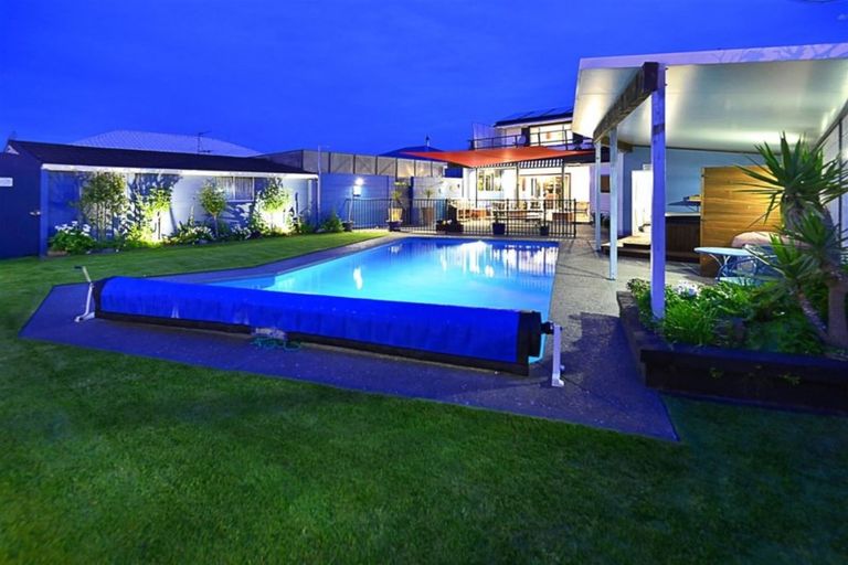 Photo of property in 60 Lonsdale Street, New Brighton, Christchurch, 8083