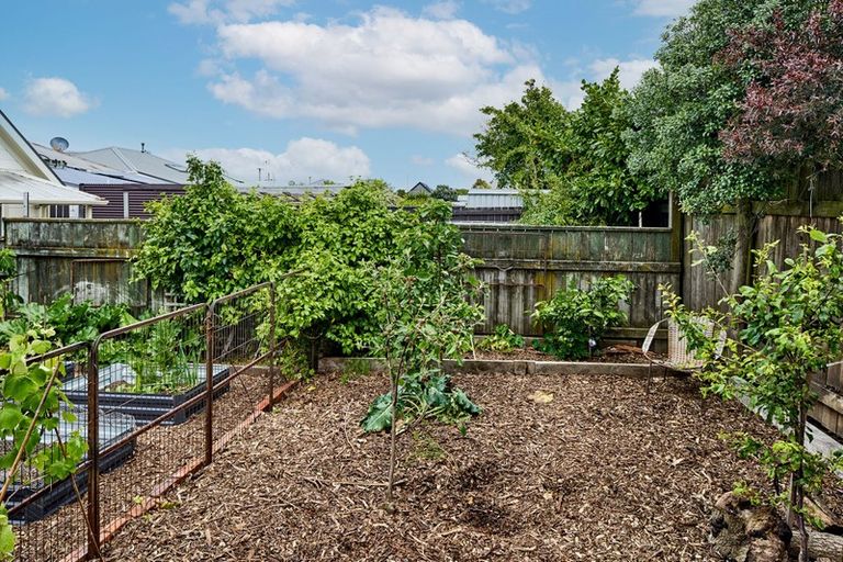 Photo of property in 21 Beach Street, Petone, Lower Hutt, 5012