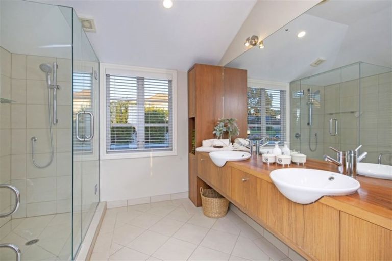 Photo of property in 26 Oliver Twist Avenue, Mellons Bay, Auckland, 2014