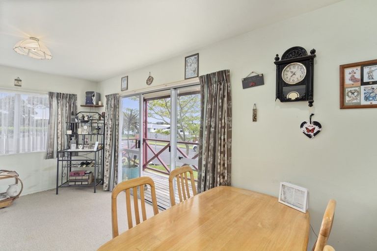 Photo of property in 17 Glamis Avenue, Bell Block, New Plymouth, 4312