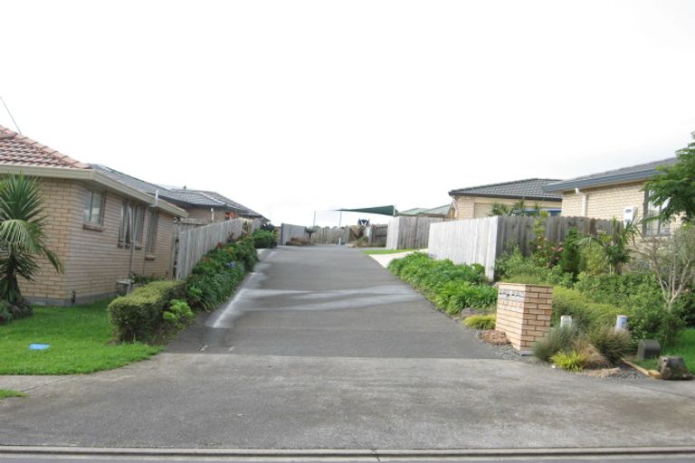 Photo of property in 18 Mt Lebanon Crescent, The Gardens, Auckland, 2105