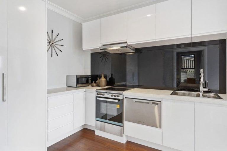 Photo of property in 5 Boutique Way, Orewa, 0931