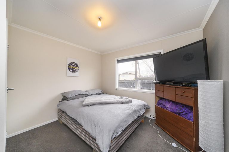 Photo of property in 38 Suzanne Grove, Kelvin Grove, Palmerston North, 4414