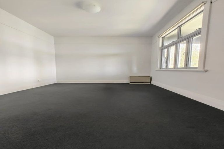 Photo of property in 41 Norwood Road, Bayswater, Auckland, 0622