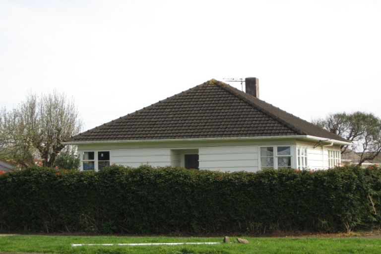 Photo of property in 18a High Street West, Waitara, 4320