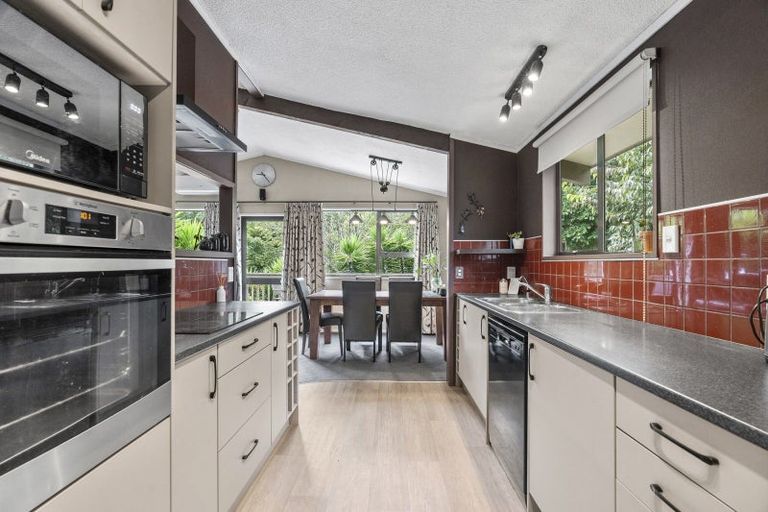 Photo of property in 14 Cumberland Crescent, Welcome Bay, Tauranga, 3112