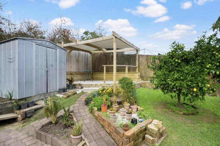 Photo of property in 4 Brian Crescent, Stanmore Bay, Whangaparaoa, 0932