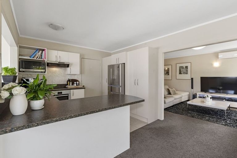 Photo of property in 1/2 Prospect Terrace, Milford, Auckland, 0620