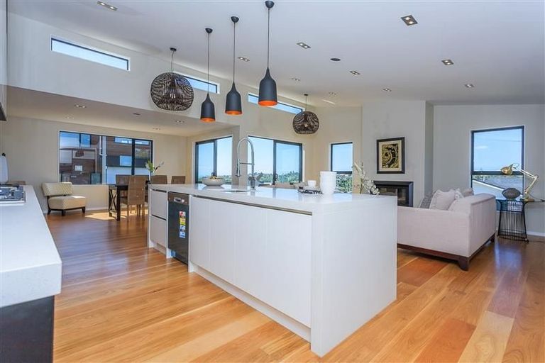 Photo of property in 36 Caldera Drive, Long Bay, Auckland, 0630