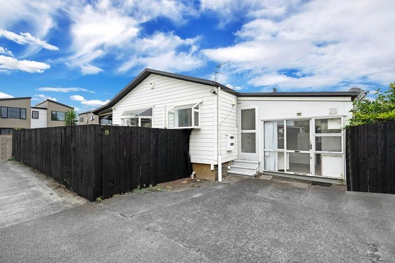 Photo of property in 20a Nogat Avenue, Papatoetoe, Auckland, 2024