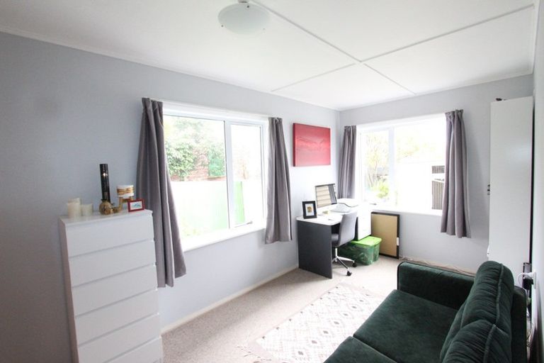 Photo of property in 15 Kiwi Street, Pahiatua, 4910