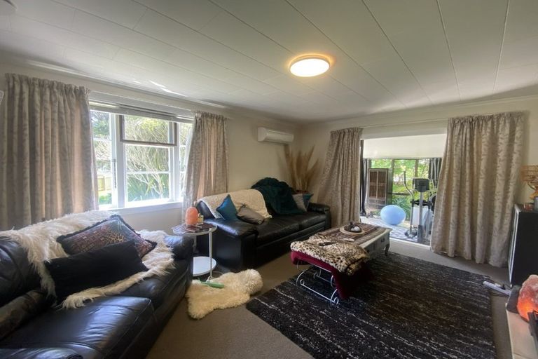 Photo of property in 27 Oxford Street, Picton, 7220