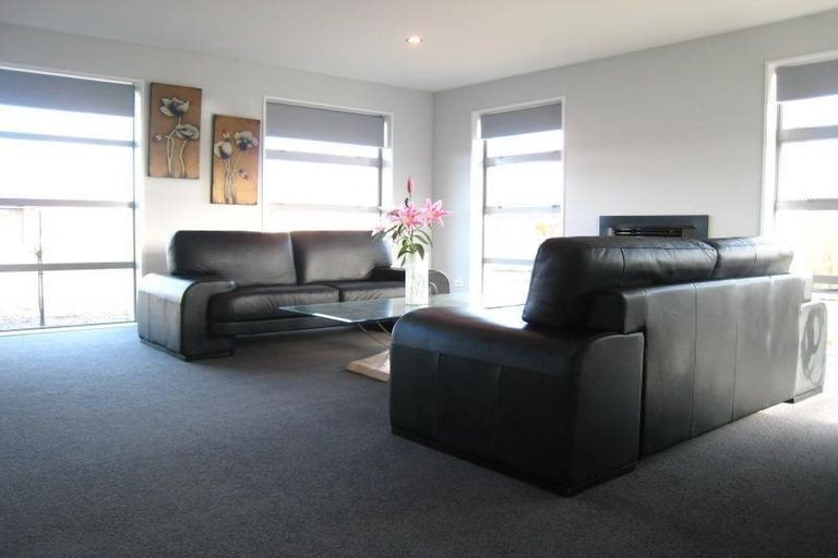 Photo of property in 216 Rolleston Drive, Rolleston, 7614