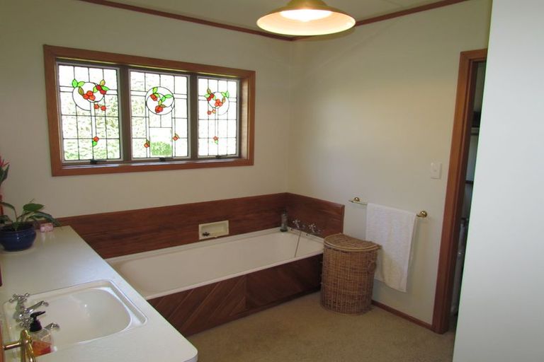 Photo of property in 41 Lees Pakaraka Road, Te Ore Ore, Masterton, 5886