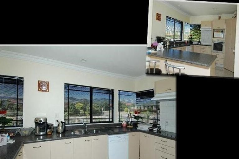 Photo of property in 3 Compass Court, Paraparaumu, 5032