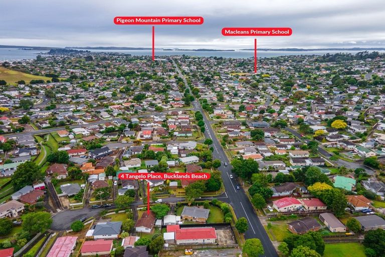 Photo of property in 4 Tangelo Place, Bucklands Beach, Auckland, 2012