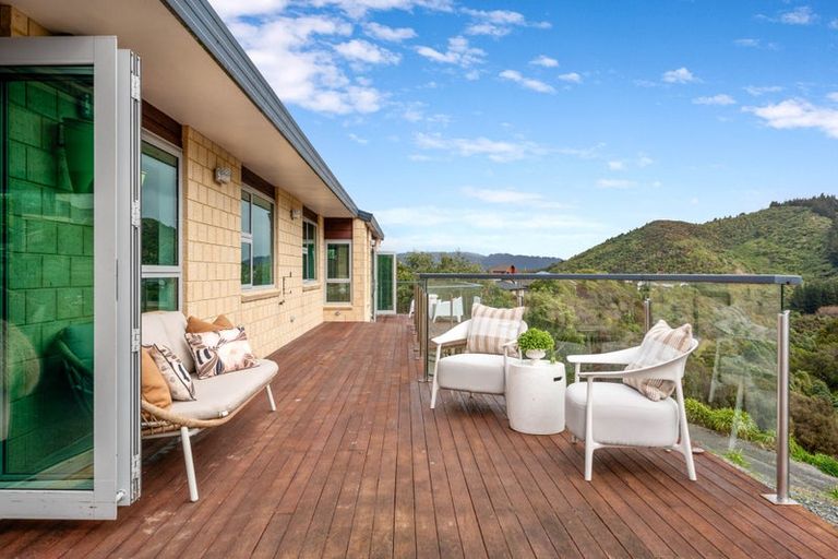 Photo of property in 45a Kirton Drive, Riverstone Terraces, Upper Hutt, 5018