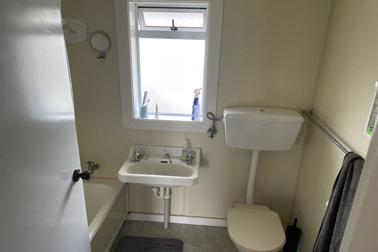 Photo of property in 1/6 Opaheke Road, Papakura, 2110