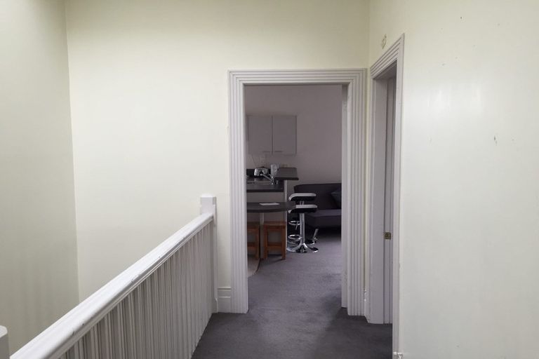 Photo of property in 1/10 Hobson Crescent, Thorndon, Wellington, 6011