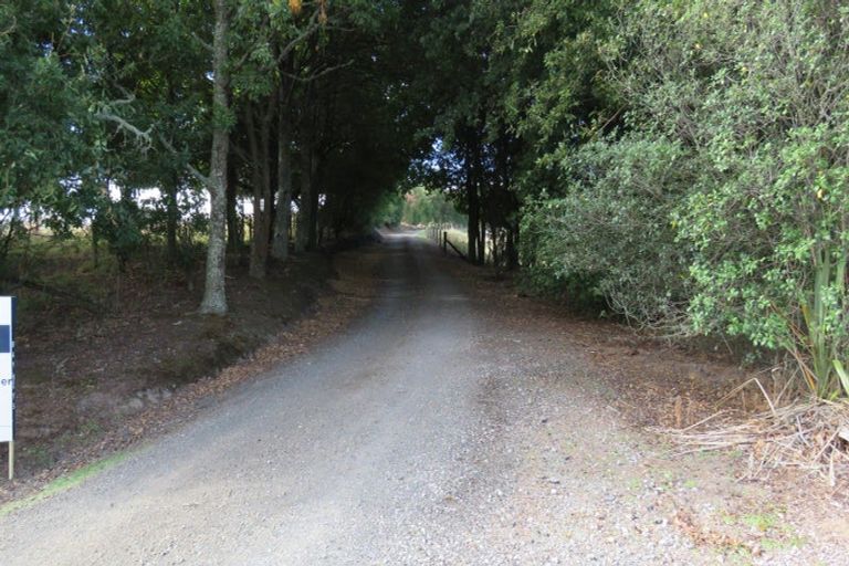 Photo of property in 12 Hepina Heights, Kinloch, Taupo, 3377