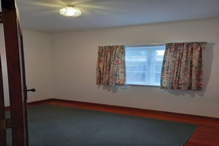 Photo of property in 174 Cook Street, West End, Palmerston North, 4410