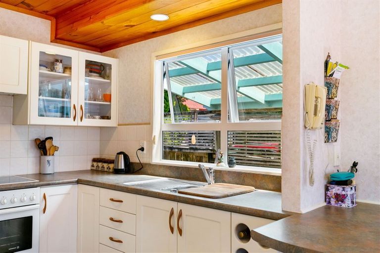 Photo of property in 1/208 Royal Road, Massey, Auckland, 0614