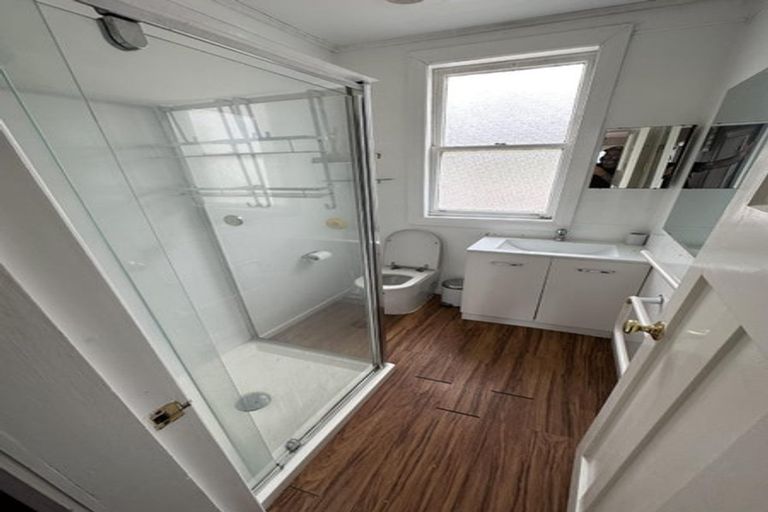 Photo of property in 6-10 Mudges Terrace, Newtown, Wellington, 6021