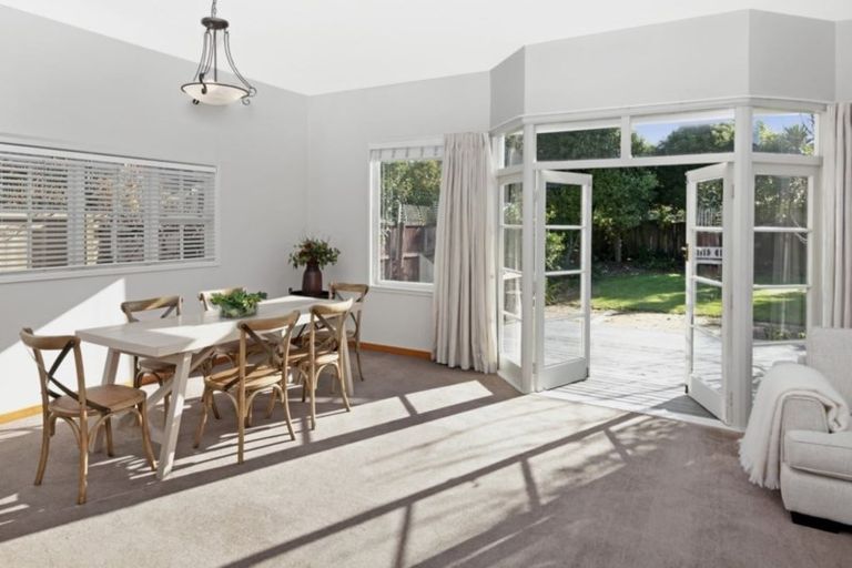 Photo of property in 23 Hawkesbury Avenue, St Albans, Christchurch, 8014