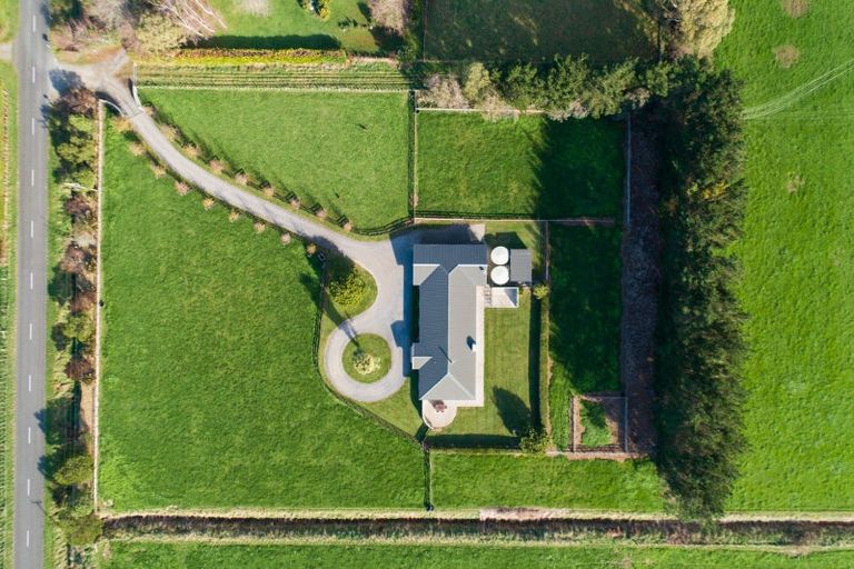 Photo of property in 408 Aranui Road, Kairanga, Palmerston North, 4475