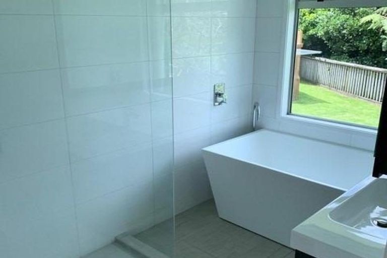 Photo of property in 49 Pitcairn Street, Oakura, 4314