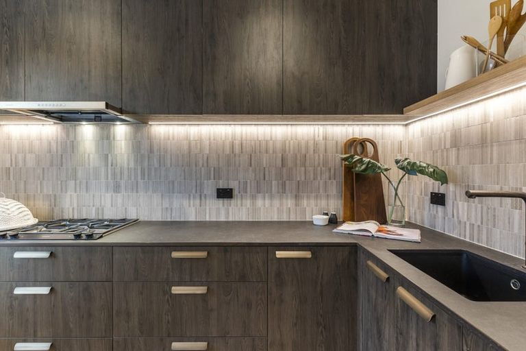 Photo of property in 28a Oliver Twist Avenue, Mellons Bay, Auckland, 2014